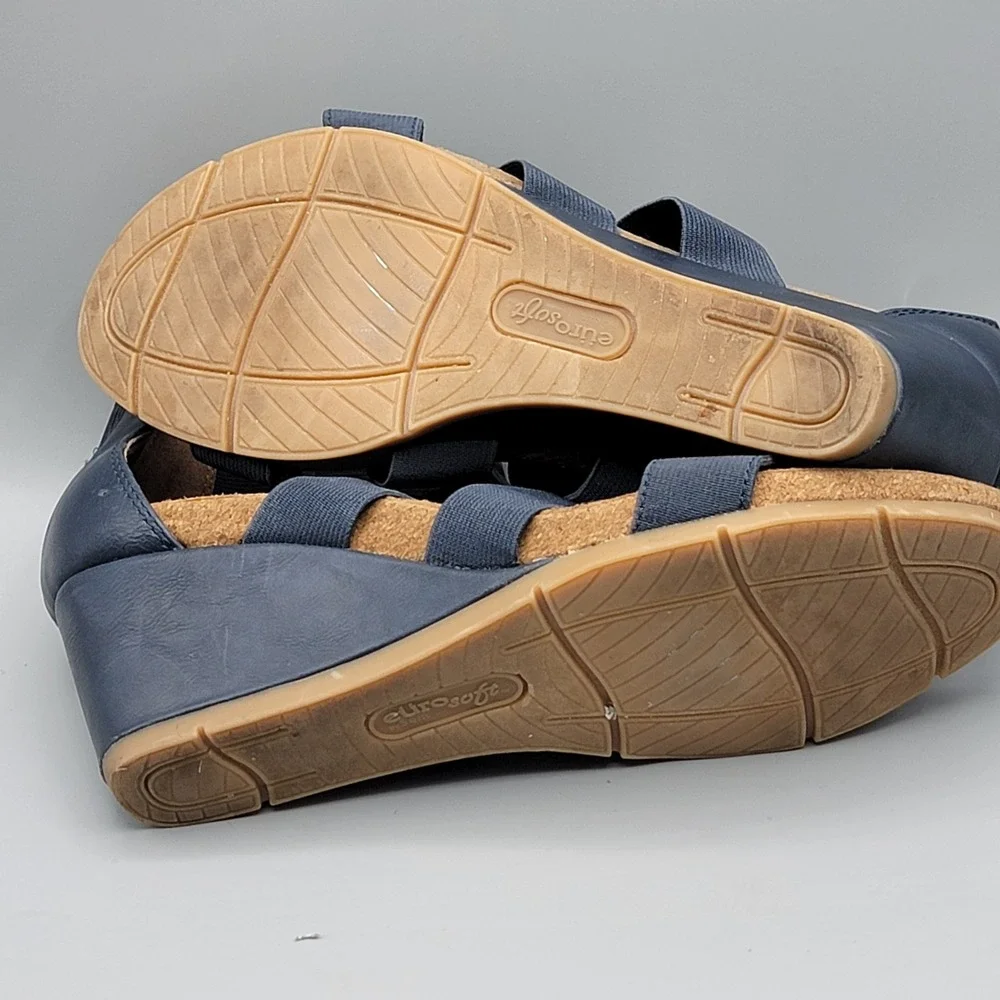 EuroSoft by Sofft Yerona Navy Blue Strappy Wedge Sandals Womens SIZE 7.5